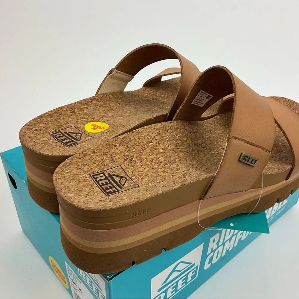 Reef Cushion Vista Hi Size 10 NIB